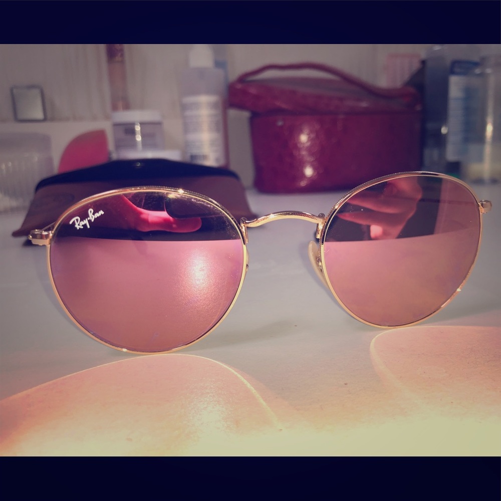 Pink Circle Ray-Bans
